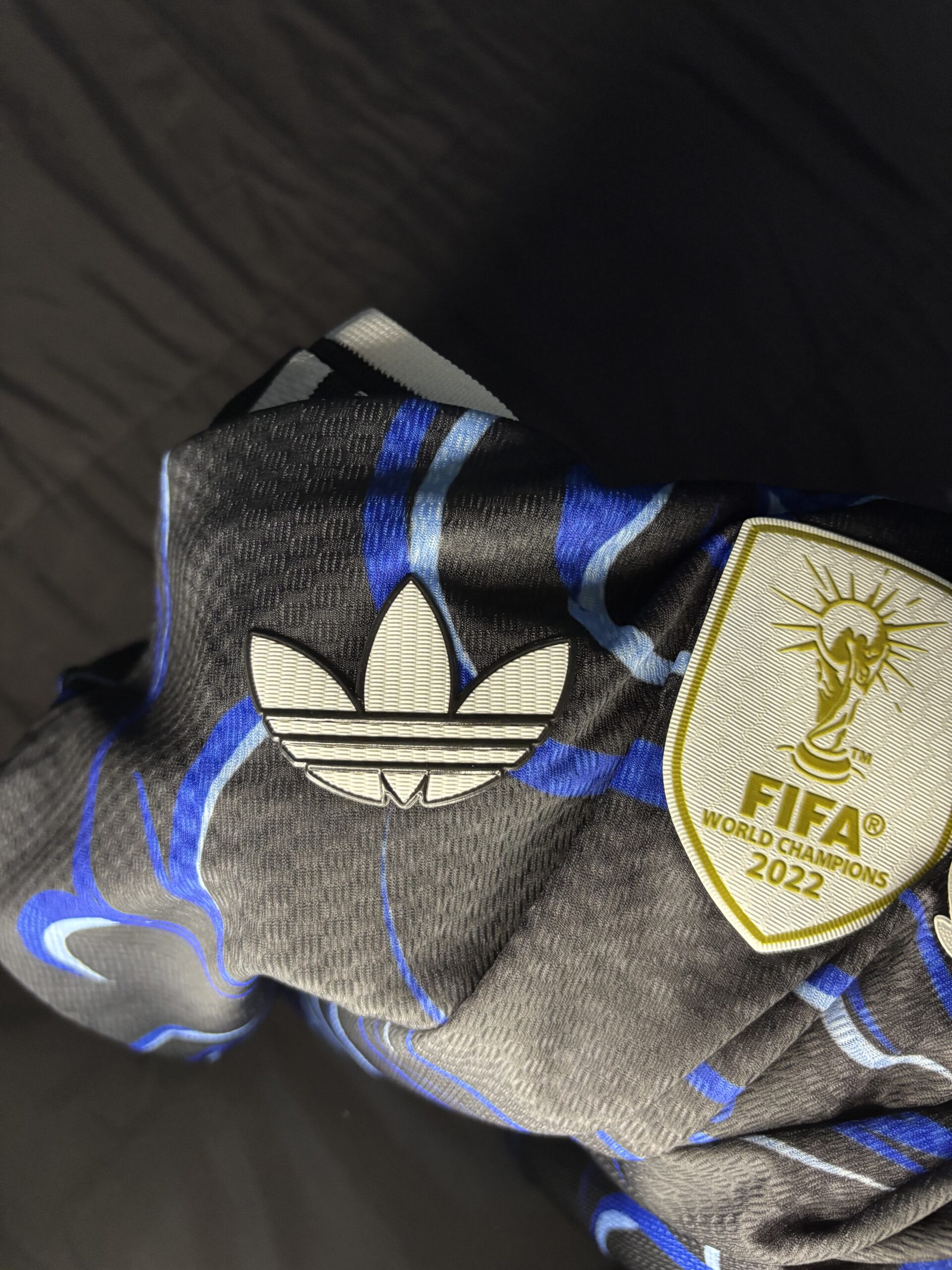 Camiseta Argentina suplente Mundial 2026 - Messi (IMPORTADA) - Image 7