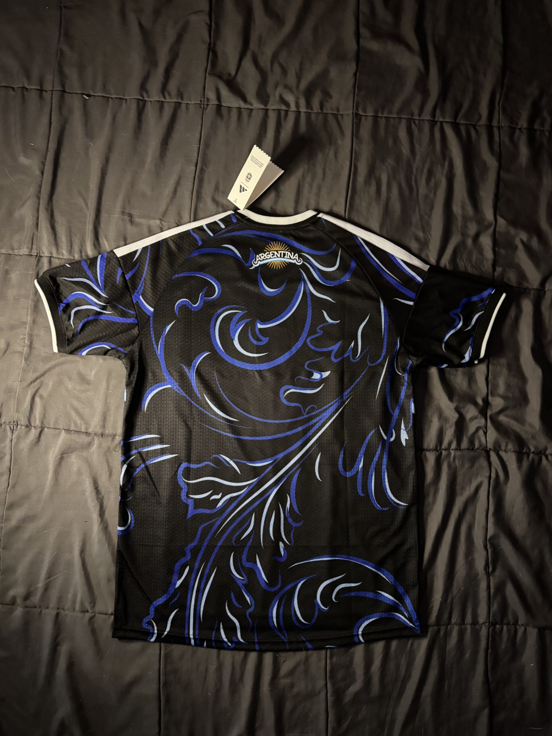 Camiseta Argentina suplente Mundial 2026 - IMPORTADA - Image 2