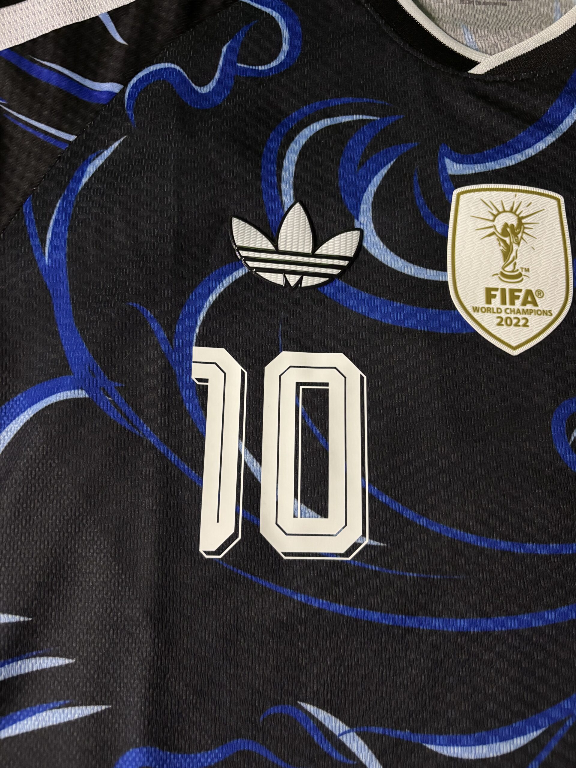 Camiseta Argentina suplente Mundial 2026 - Messi (IMPORTADA) - Image 3