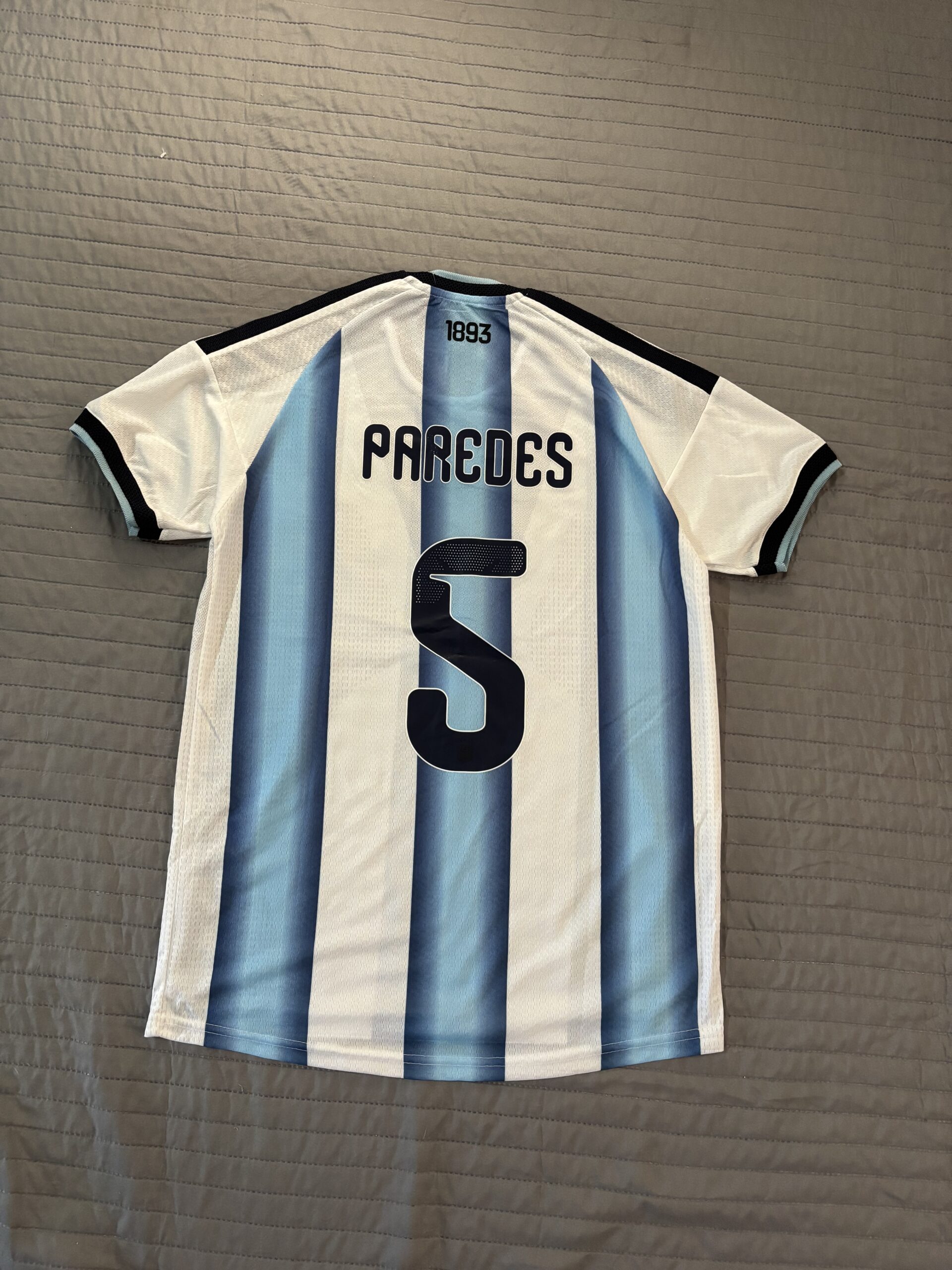 Camiseta Argentina titular Mundial 2026 - Paredes - Image 2