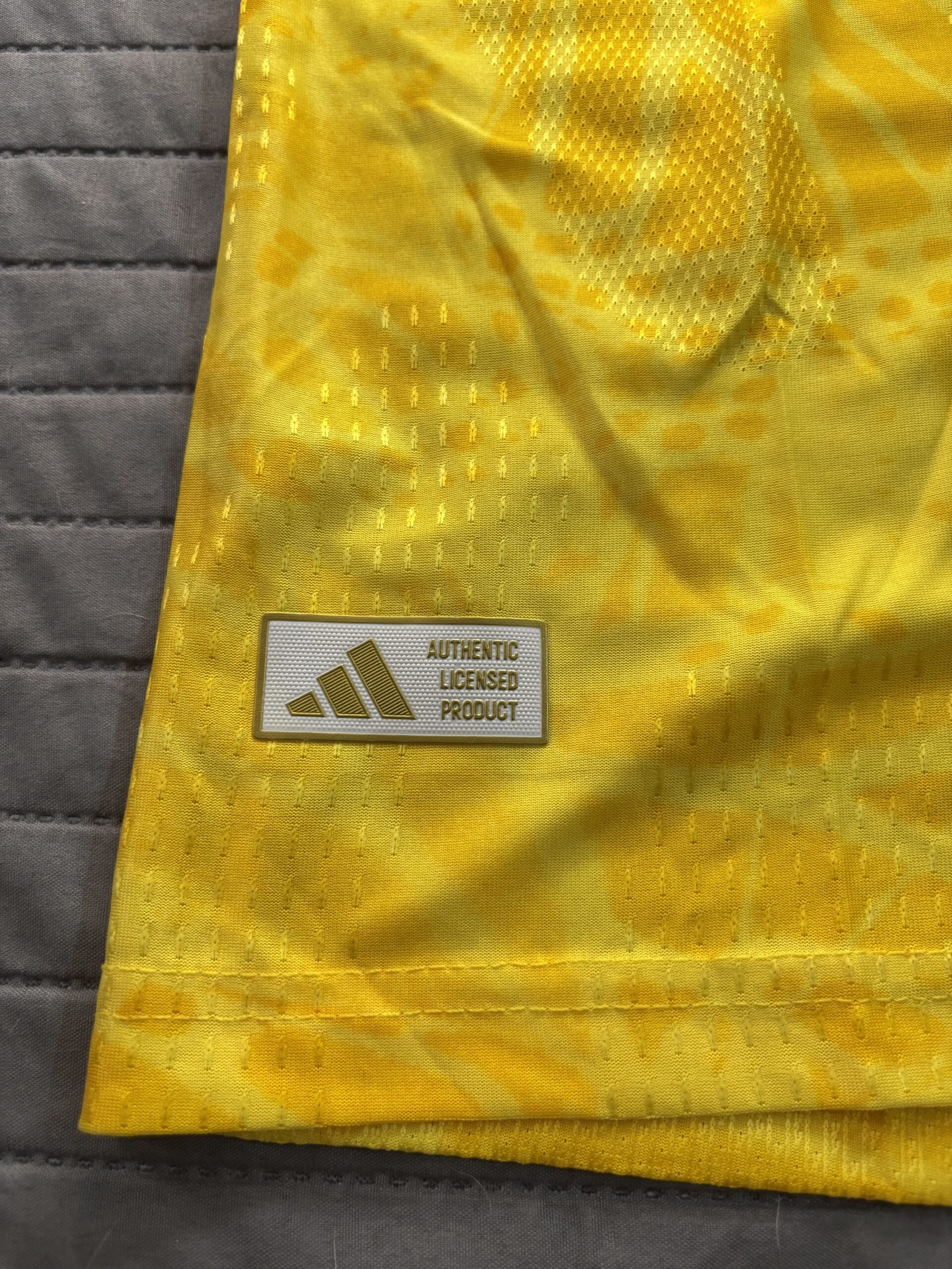 Camiseta Colombia titular MUNDIAL 2026 - "VERSION JUGADOR" - Image 9