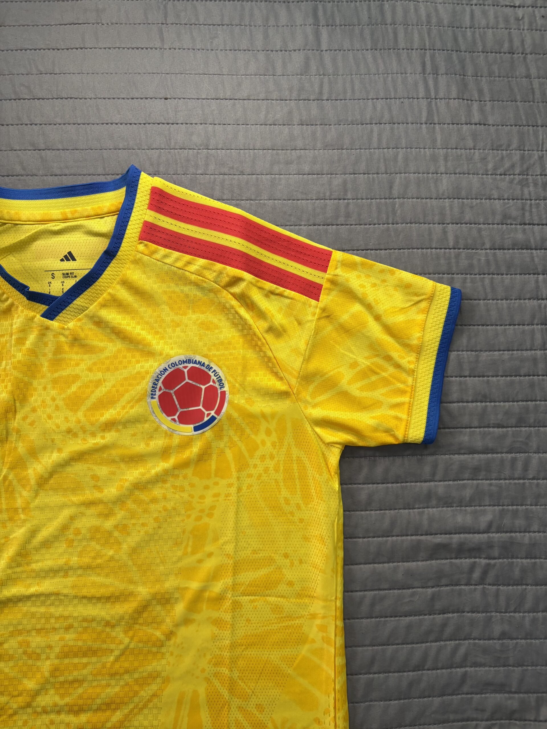 Camiseta Colombia titular MUNDIAL 2026 - "VERSION JUGADOR" - Image 3
