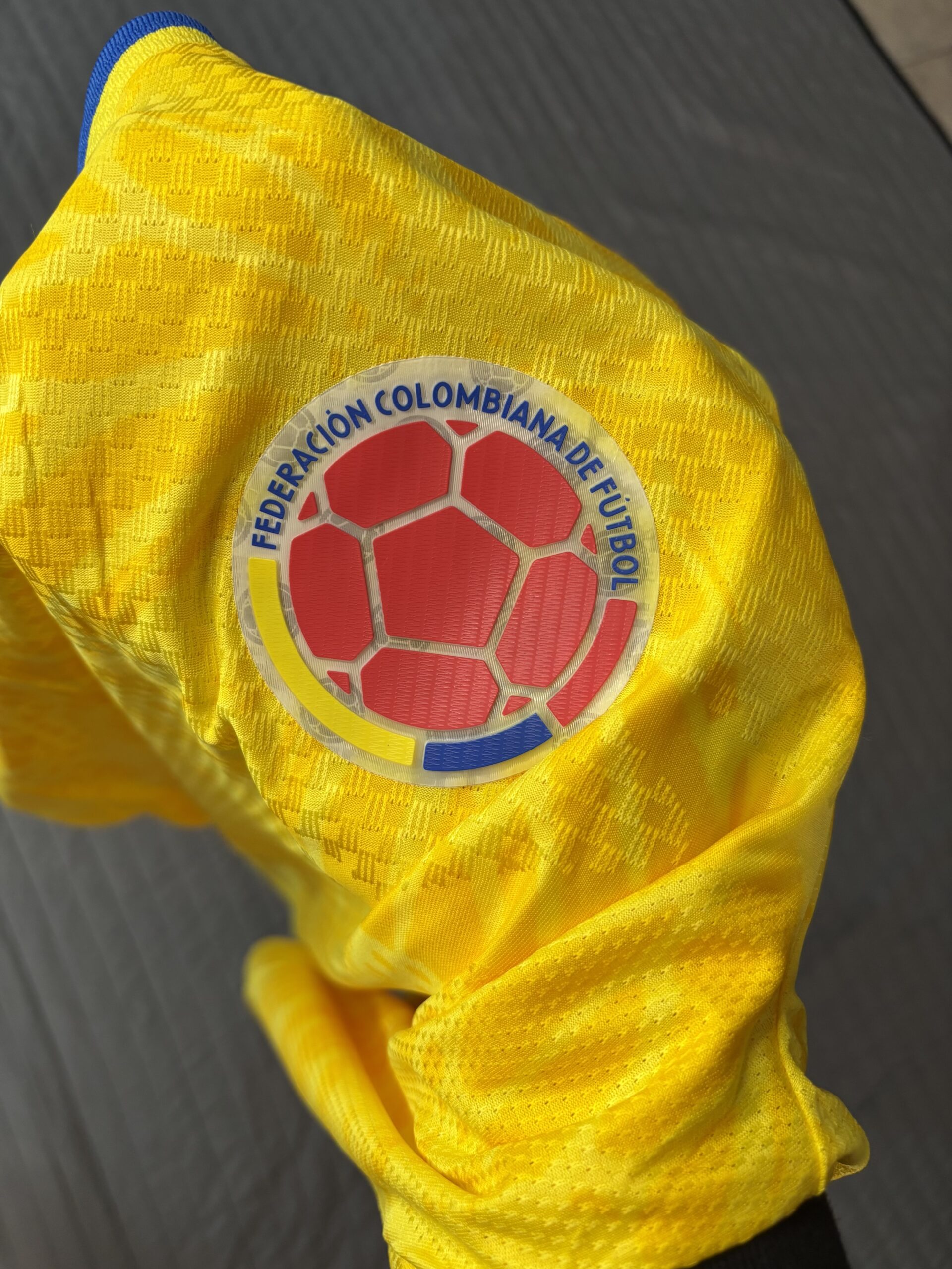 Camiseta Colombia titular MUNDIAL 2026 - "VERSION JUGADOR" - Image 4