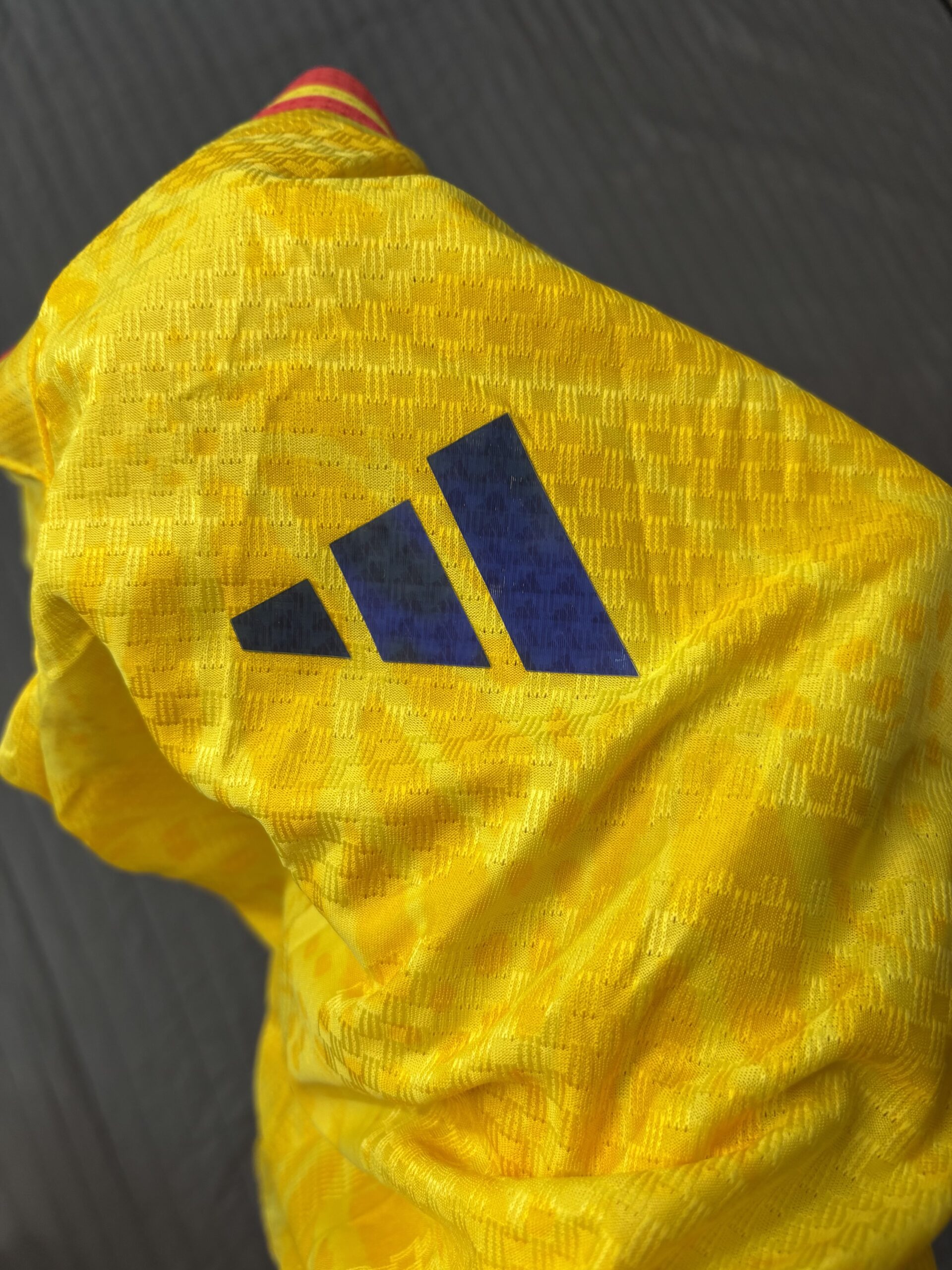 Camiseta Colombia titular MUNDIAL 2026 - "VERSION JUGADOR" - Image 5