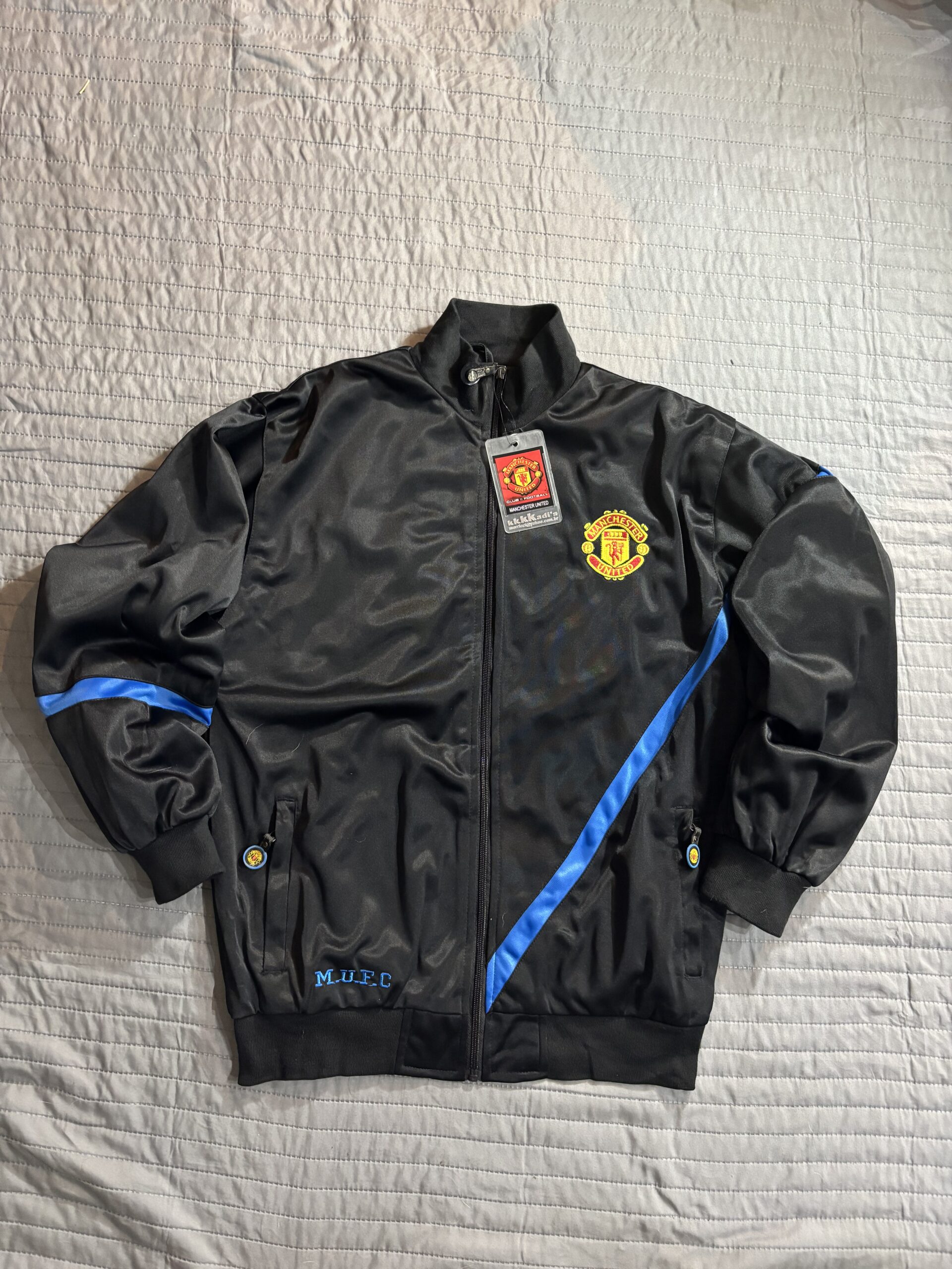 Conjunto Manchester United retro - IMPORTADO - Image 2