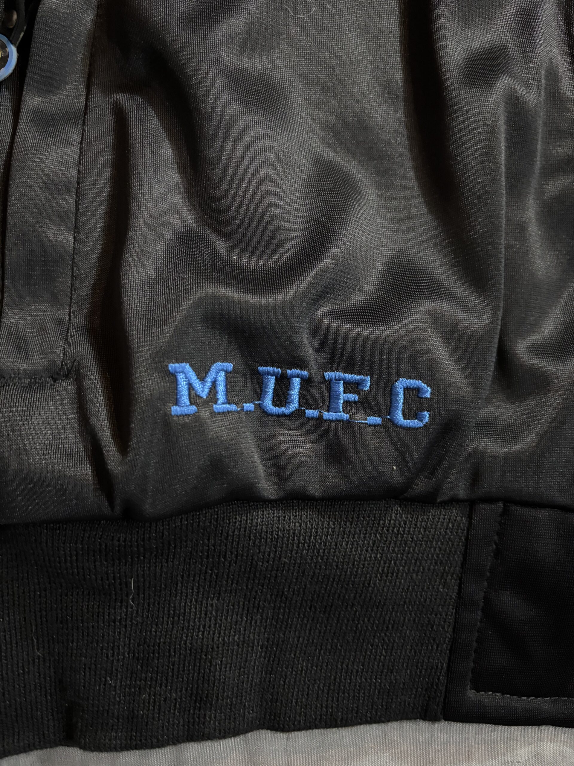 Conjunto Manchester United retro - IMPORTADO - Image 7