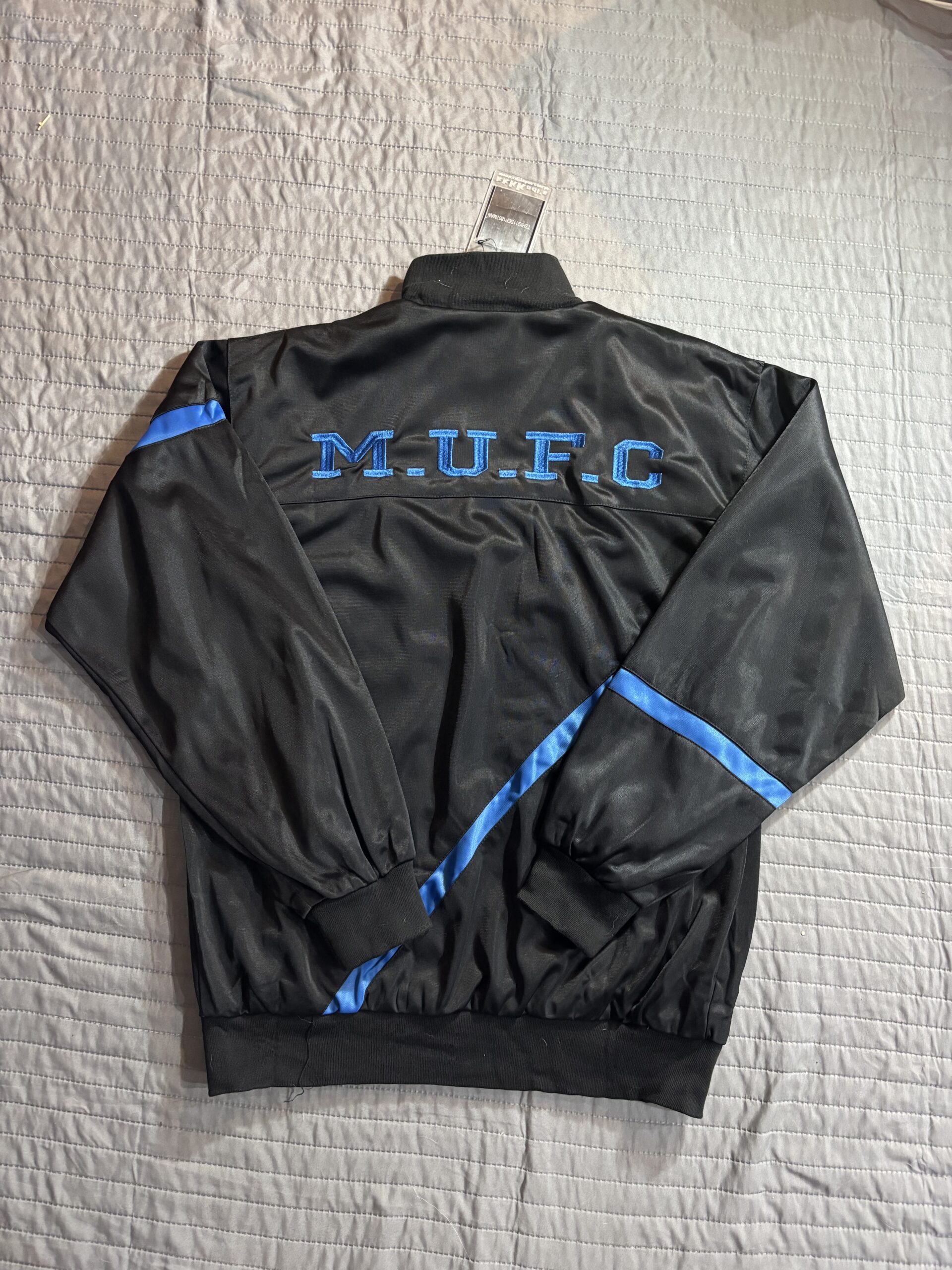 Conjunto Manchester United retro - IMPORTADO - Image 4