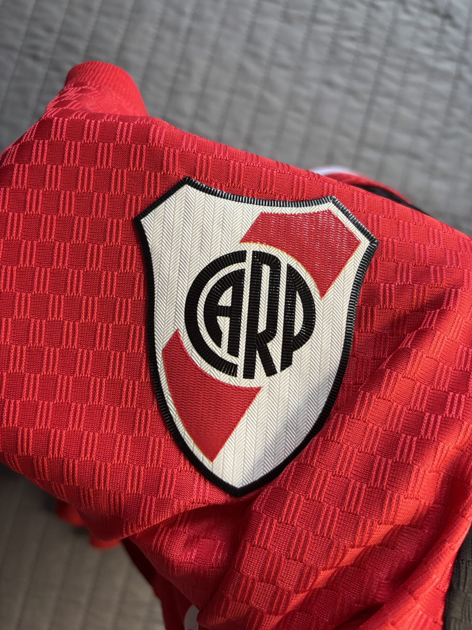 Camiseta River entrenamiento - Roja - Image 4