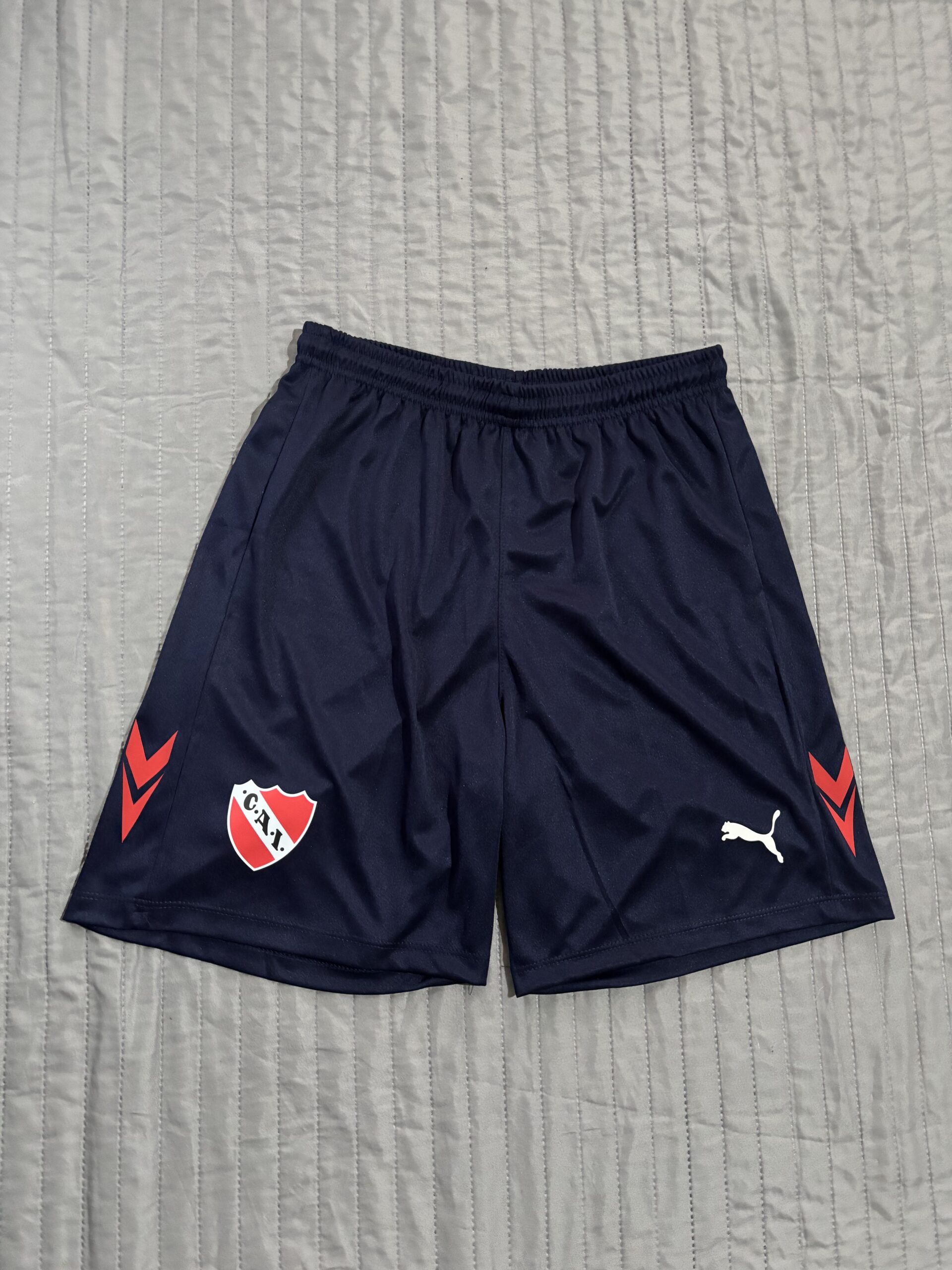 Short Independiente titular 2026