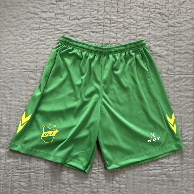 Short Defensa y Justicia titular 2026